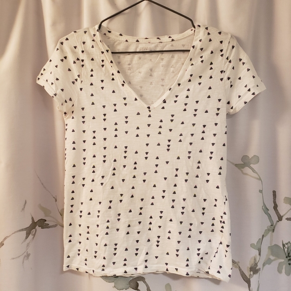 Merona "Birdie" V-Neck T-Shirt - Picture 1 of 4